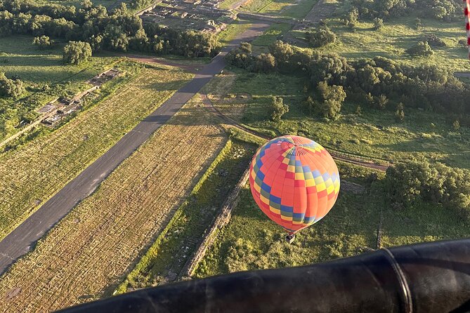 Hot Air Balloon Flight with Cave Breakfast - Adding the Teotihuacan archaeological area
