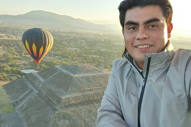Hot air balloon from CDMX and Restaurant la Gruta (ORIGINAL) - The guides can shape the whole morning