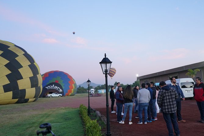 Hot Air Balloon Ride and Teotihuacan Pyramids Excursion - Preparing the balloon before takeoff