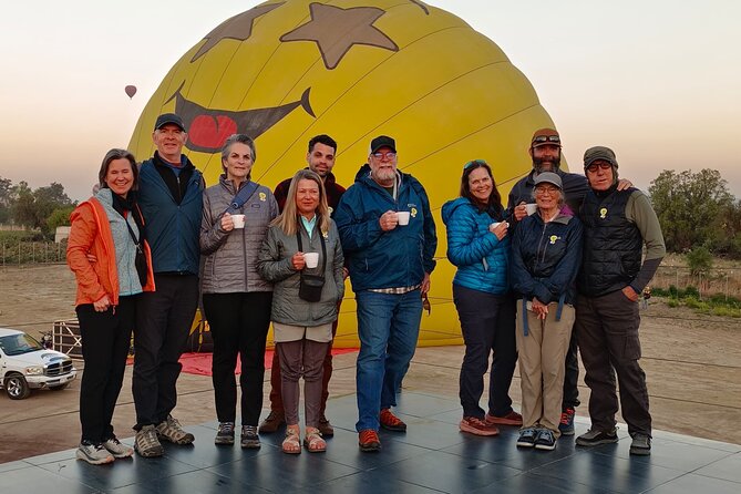 Hot air Balloon ride in Teotihuacan & breakfast in “La Gruta” - Coffee, cookies, and the balloon launch