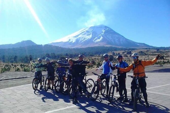 Iztaccihuatl Volcano Hike with an Alpinist - Paso de Cortés, where the history meets the high country
