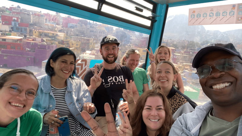 Iztapalapa: Cable Car Tour and Urban Art From the Heights - Seeing Iztapalapa from the ground