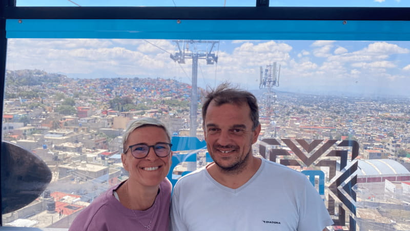 Iztapalapa: Cable Car Tour and Urban Art From the Heights - The Cablebús ride over rooftops and murals