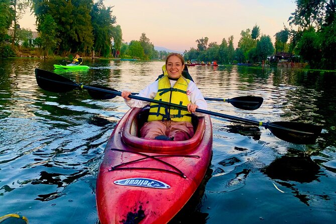 Kayak tour in Xochimilco - Paddling the main canals and lagoons