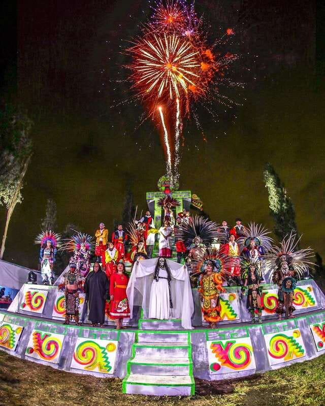 La Llorona, Live Show in the Canals of Xochimilco. - La Llorona finds its stage on the Xochimilco canals