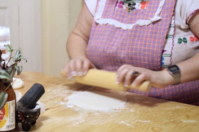 Learn to Cook Mexican Burritos - Starting at Tacuba market
