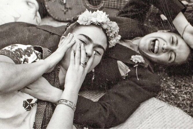LGBTIQ+ History of Mexico private tour - Alameda Central and Mexico’s best-known queer icons