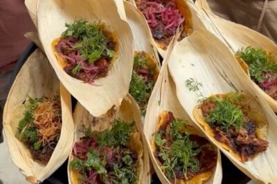 Local Foodie Adventure in Mexico: +10 dishes with Sherpa Tours - Pause at Plaza de Romita for Mexico City stories