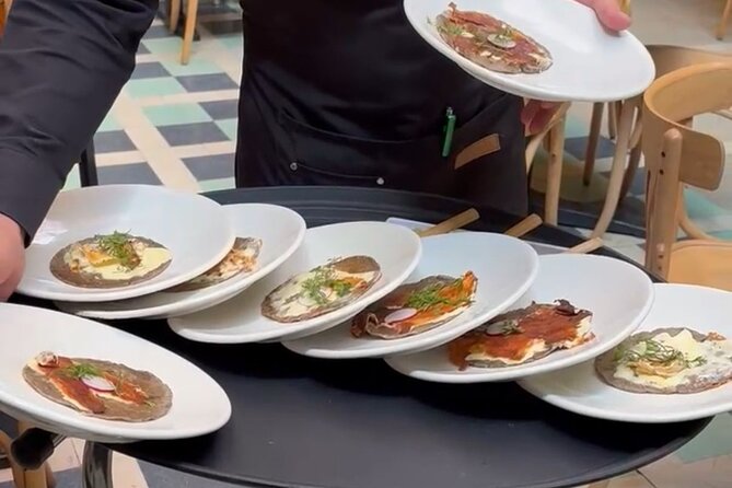 Local Foodie Adventure in Mexico: +10 dishes with Sherpa Tours - Walk through Plaza Luis Cabrera
