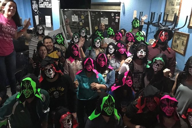 Lucha Libre Experience in Mexico City - Walking from the pulquería to the arena