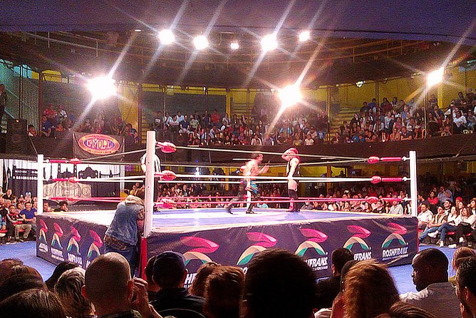 Lucha Libre wrestling show, tacos and beer with artist - The walk or ride to Arena México