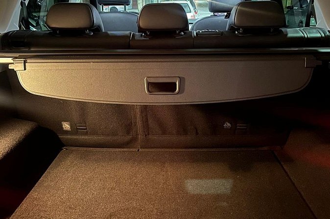 Luxury Private Transportation Service in Mexico City - Sedan or van, with a little comfort built in