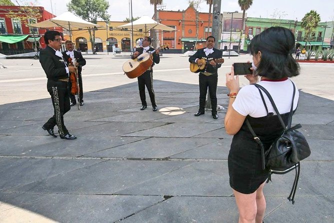 Mariachi Night in Garibaldi and Dinner at Bellini - The city-center drive and the Zócalo plan
