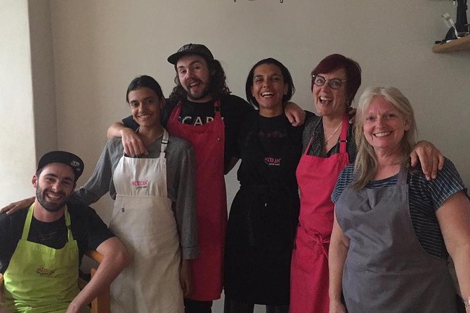Mexican Cooking Class & Cocktails in Mexico City - Who should book this experience?