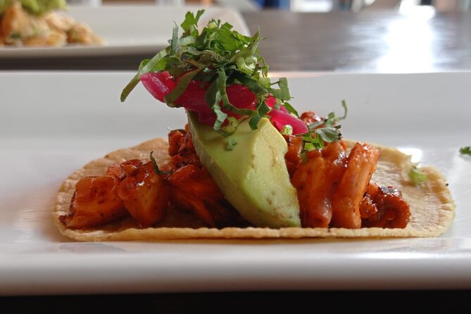 Mexican Food Gastronomic Tour - Mexico City - Plaza Rio de Janeiro brings vegan Mexican food and seafood