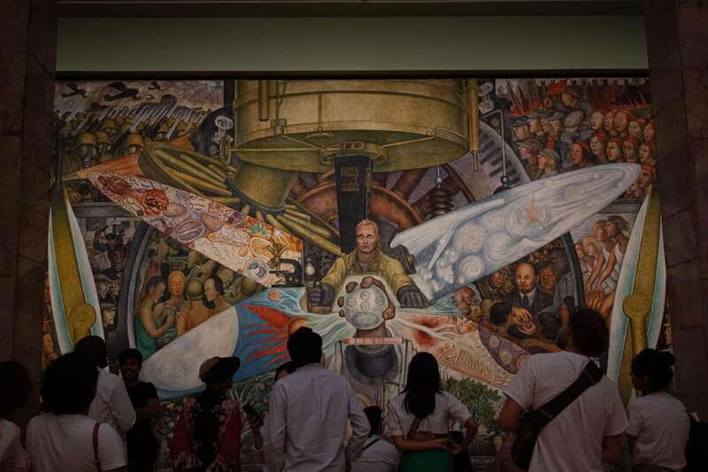 Mexican muralism with a true Art lover - Why this tour works for art lovers