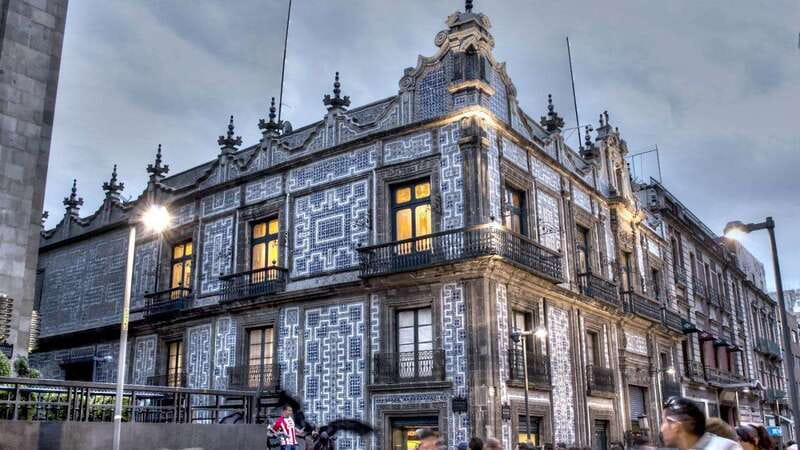 Mexico City: 10 Wonders of the Historic Center - Gran Hotels ceiling is one of the routes visual treats