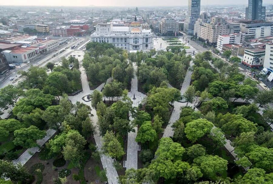 Mexico City: 10 Wonders of the Historic Center - The Metropolitan Cathedral brings the Spanish chapter forward