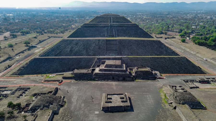 Mexico City: Afternoon Tour to Teotihuacan - The guide can make or break the ruins