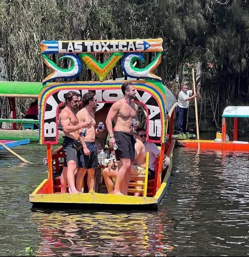 Mexico City: All-Inclusive College Student-Guided Boat Tour - Why the $39 Price Can Make Sense