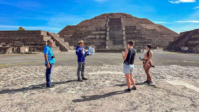 Mexico City: Balloon Flight, Teotihuacan & Guadalupe Shrine - A sunrise flight above Teotihuacan