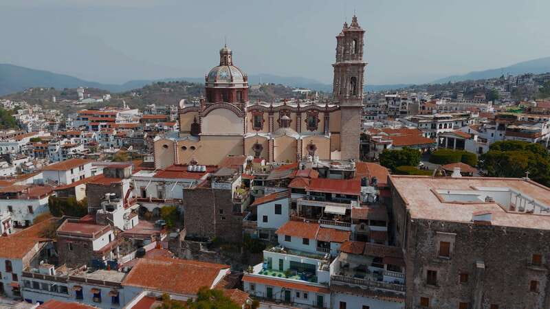 Mexico City: Cacahuamilpa Caves and Taxco Small-Group Tour - Taxco’s silver tradition