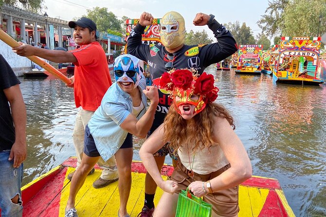Mexico City Canals by Boat with Live Commentary with Meal Drinks - Family islands and the Island of the Dolls