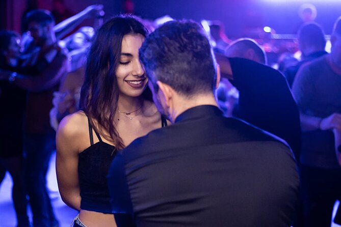 Mexico City CDMX Salsa Lovers Dance Experience - Who will get the most from this night