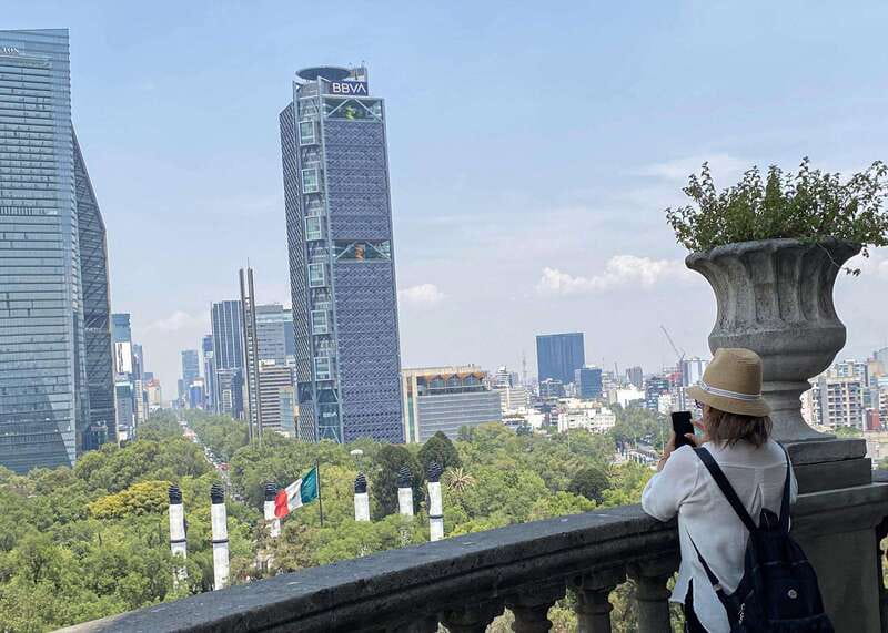 Mexico City: Chapultepec Castle Skip-the-Line Ticket - Inside the opulent rooms and murals