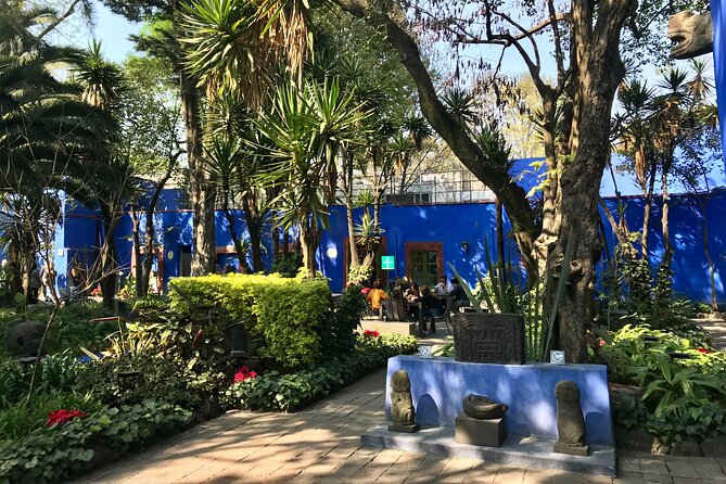 Mexico City: Coyoacan Tacos Tour & Optional Frida Kahlo Museum - Coyoacán by taco, tostada, and plaza