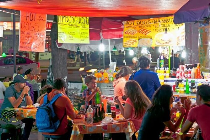 Mexico City Custom Private Food Tours with a Local Guide - What guides add to the experience