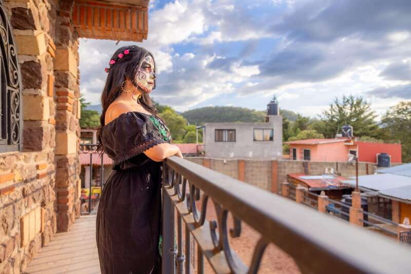 Mexico City: Day of the Dead, Legends & Ghosts Mystery Tour - Hotel MX Centro and the longer walk