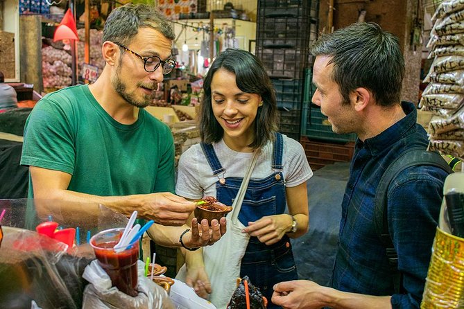 Mexico City deep tour through La Merced and iconic markets - A one-minute church stop with real visual impact