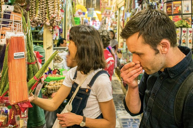 Mexico City deep tour through La Merced and iconic markets - Walking, crowds, and the right pace