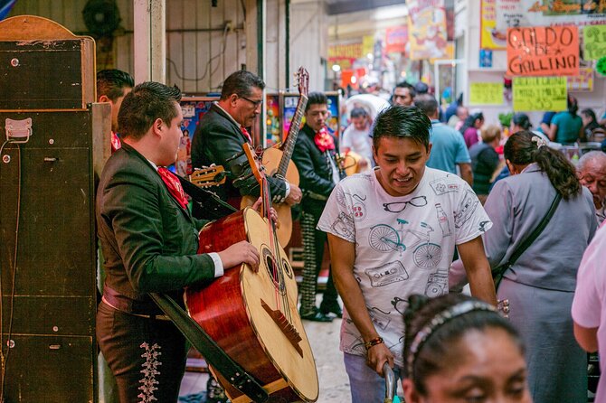 Mexico City deep tour through La Merced and iconic markets - Guides and the benefit of a small group
