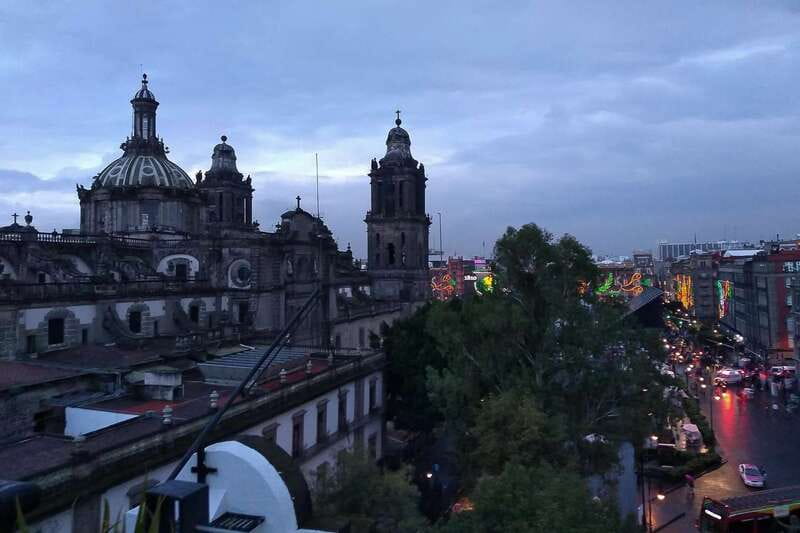 Mexico City: Double Decker Bus Night Tour - Meeting at the Zócalo on Monte de Piedad
