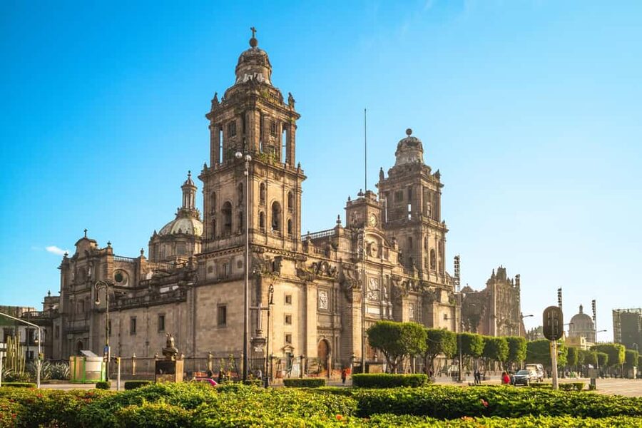 Mexico City Downtown Highlights Private Walking Tour - What $93 per person really covers