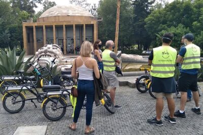 Mexico City E-Bike Tour with a taco and churros stop - Riding Paseo de la Reforma to the Revolution Monument