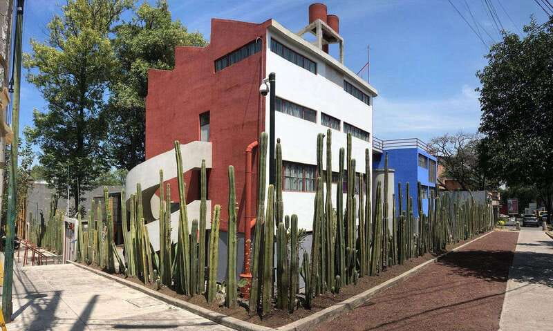 Mexico City: Frida Kahlo-Diego Rivera Studio House Tour - Entering Juan O’Gorman’s studio house