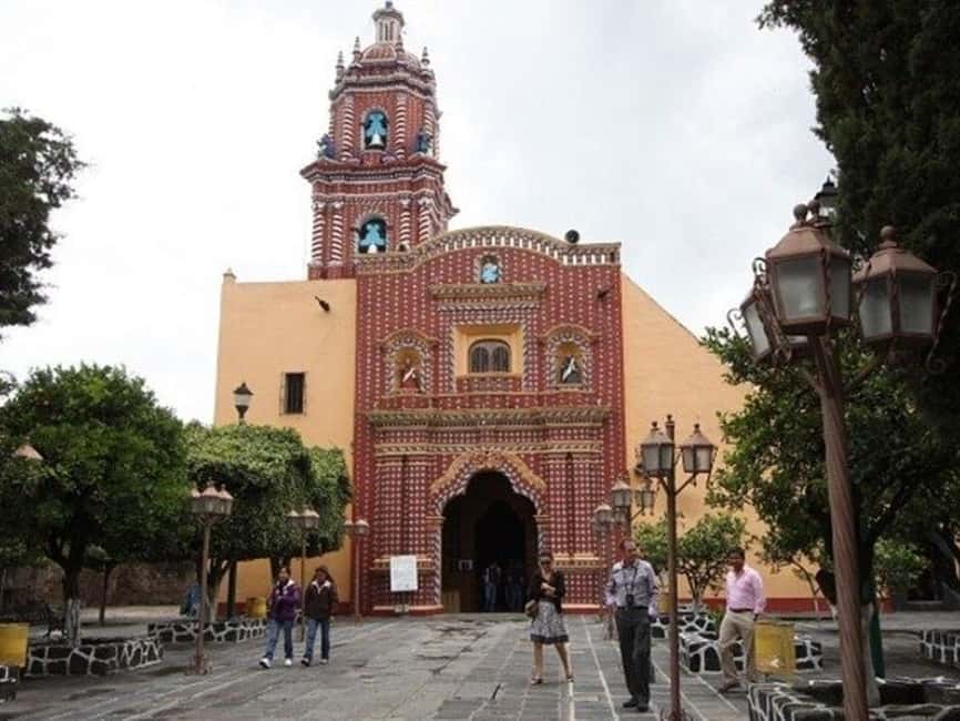 Mexico City: Full-Day Puebla and Cholula Tour - Lunch in Puebla, with a little pressure to plan for