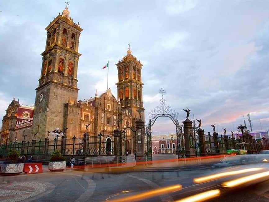Mexico City: Full-Day Puebla and Cholula Tour - Tonantzintla’s crowded little church
