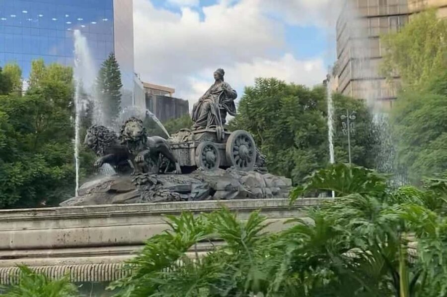 Mexico City: Guided Bike Tour of Culture and Local Taste - Why a bicycle is a smart way to see Mexico City