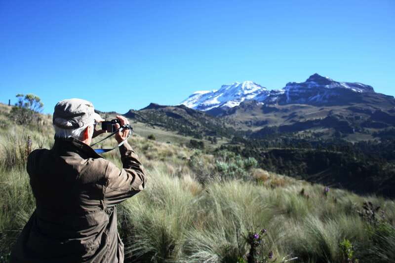 Mexico City: Guided Volcano Trek with Lunch - Leaving Mexico City for Paso de Cortés
