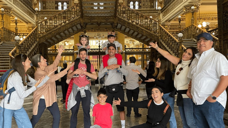 Mexico City: Guided walking tour through the most historic parts of the city. - Palacio de Correos and the city of grand interiors