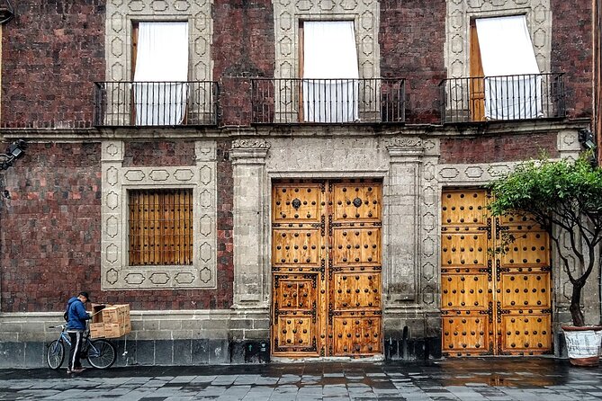 Mexico City: Hidden Markets, Street Food & Salsa-Making Tour - Walking, clothing, safety, and the actual pace
