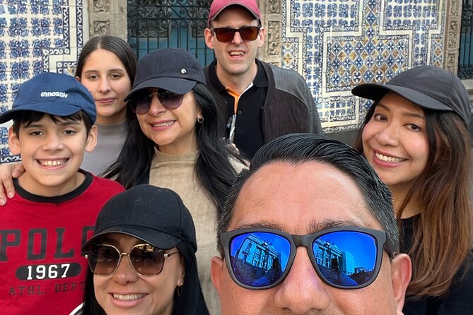 Mexico City (Historic Centre) Scavenger Hunt and Self-Guided Tour - Palacio Nacional and the Weight of the Centre