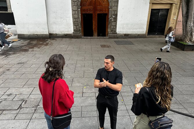 Mexico City Historical Centre Food Tour with 7 Authentic Tastings - Starting at Plaza Pino Suárez