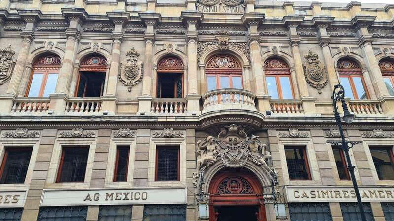 Mexico City: Historical walking tour of Tenochtitlan - Iturbide Palace and the Church of San Francisco