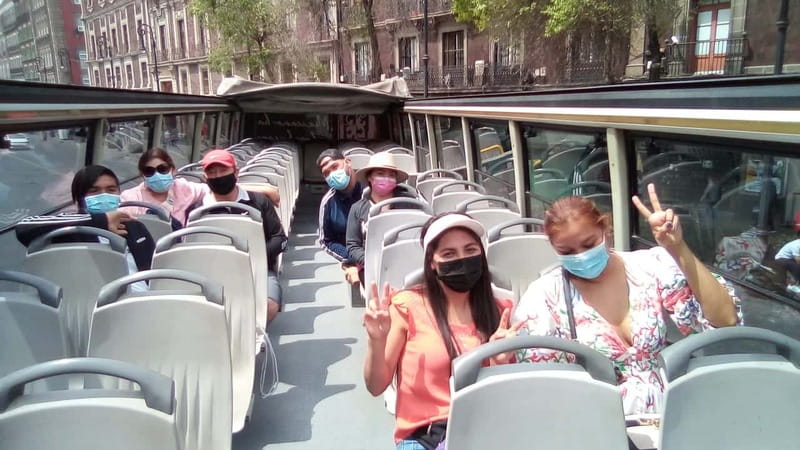 Mexico City: Hop-On Hop-Off Bus City Tour - Why this bus works well for a first day