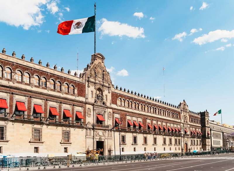 Mexico City: Hop-on Hop-off Bus Tour - Who gets the most from this tour?